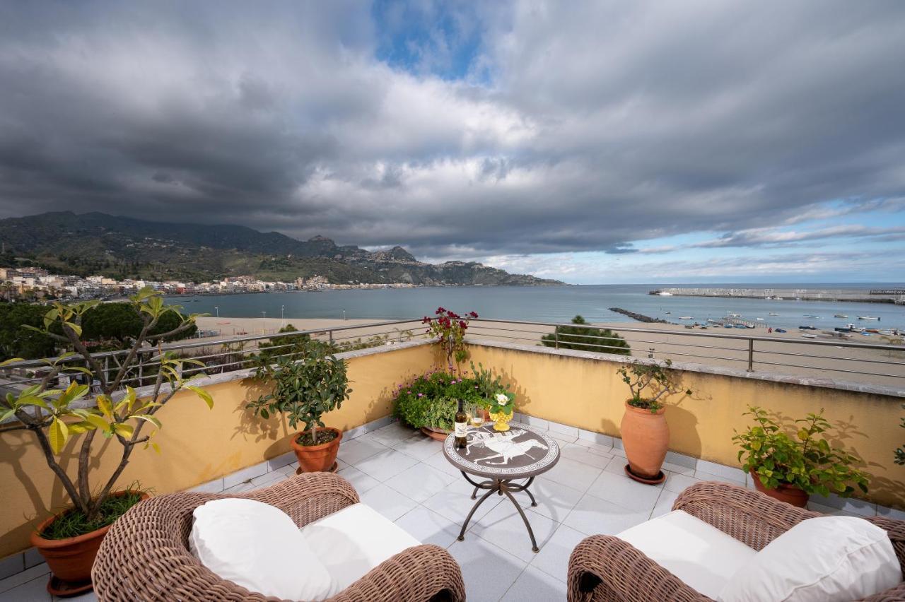 Hotel Sabbie D'Oro Giardini Naxos Exterior photo