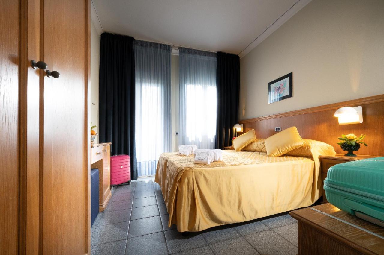 Hotel Sabbie D'Oro Giardini Naxos Exterior photo