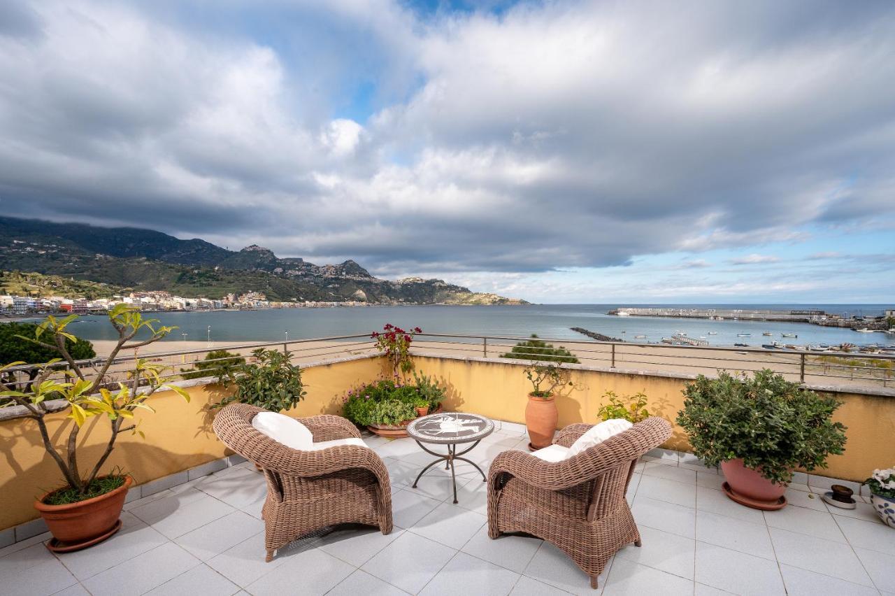 Hotel Sabbie D'Oro Giardini Naxos Exterior photo
