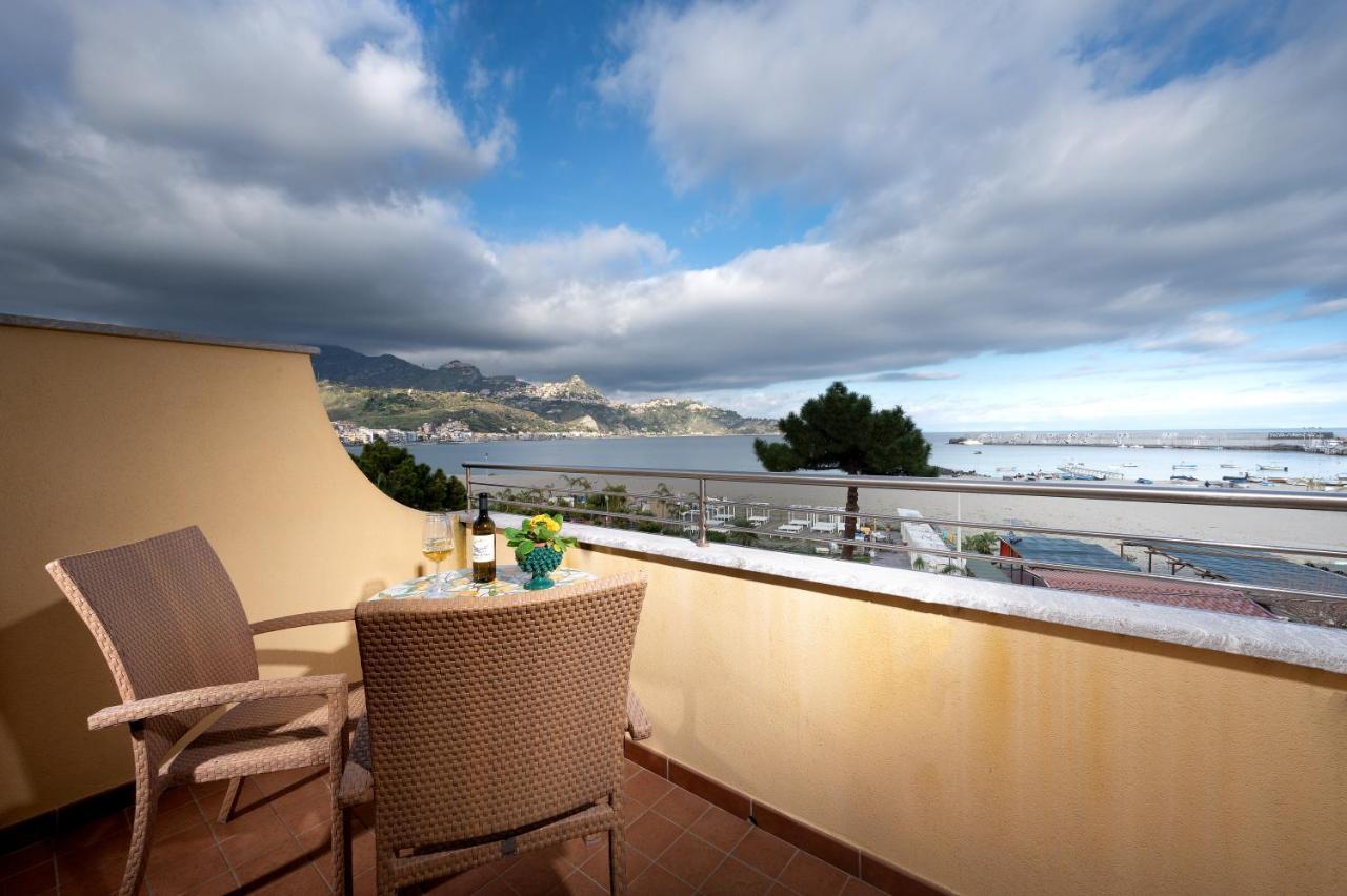 Hotel Sabbie D'Oro Giardini Naxos Exterior photo