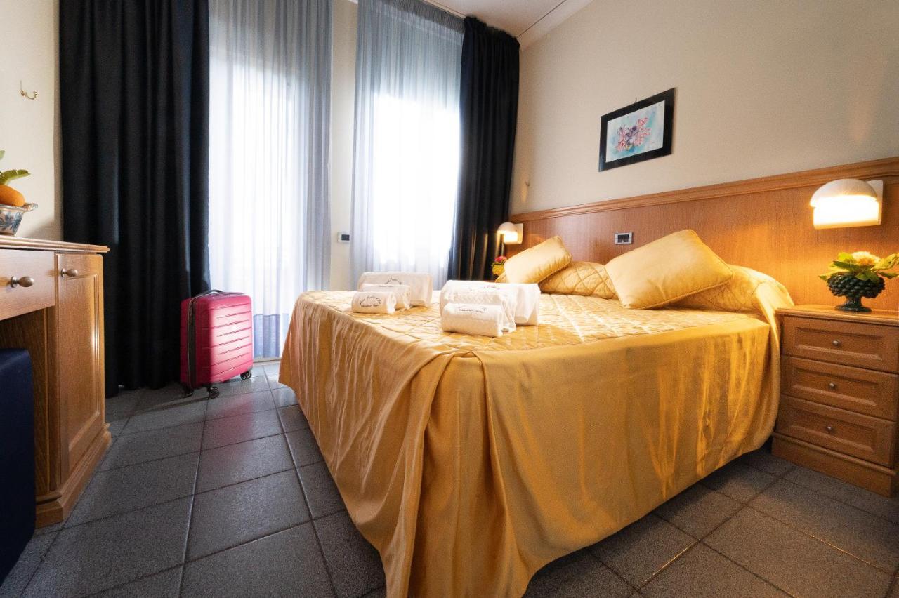Hotel Sabbie D'Oro Giardini Naxos Exterior photo