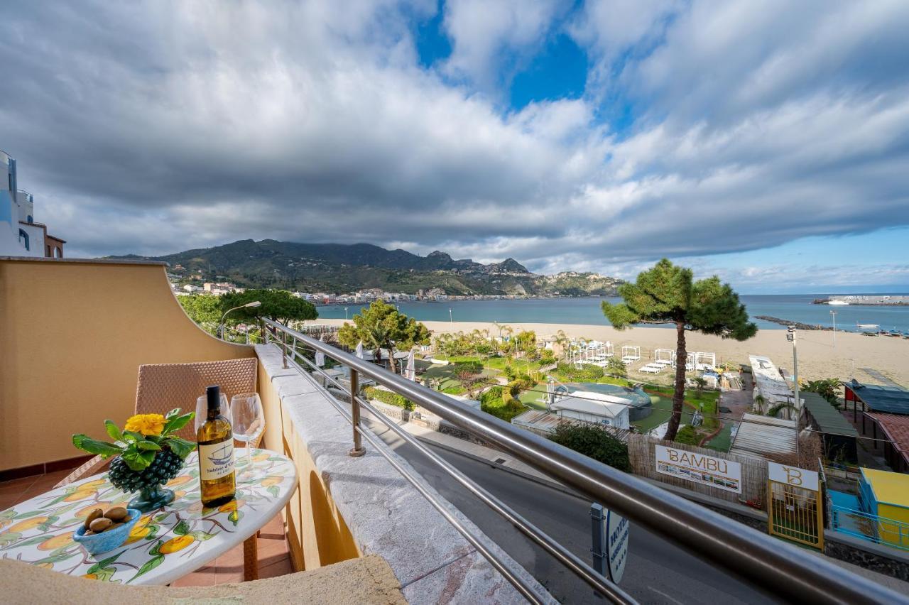 Hotel Sabbie D'Oro Giardini Naxos Exterior photo