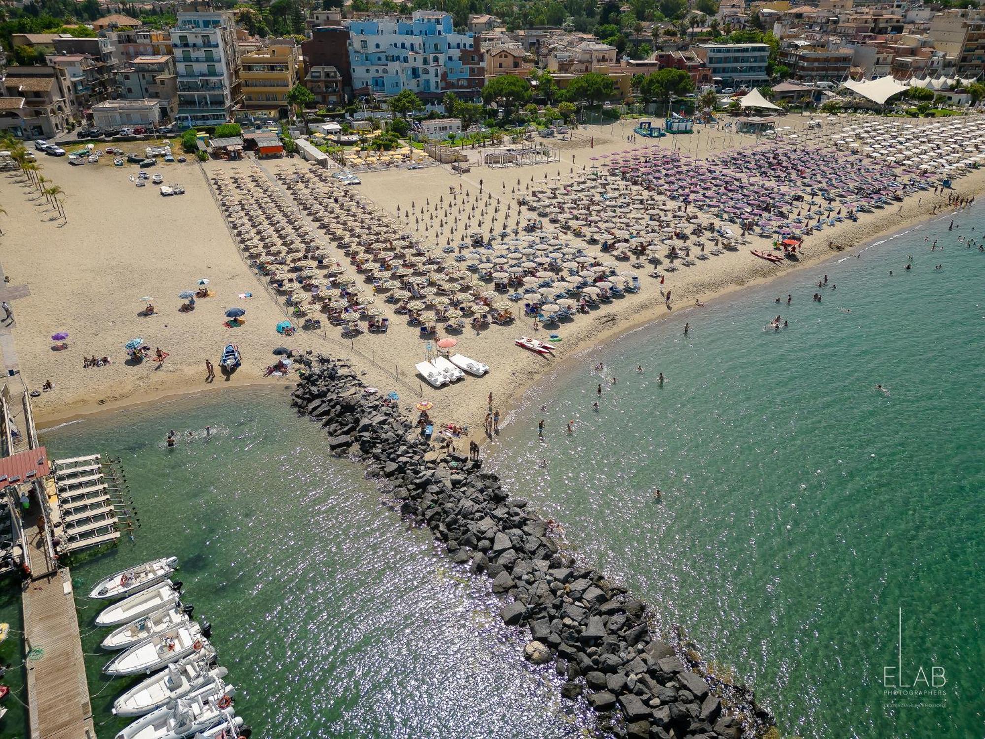 Hotel Sabbie D'Oro Giardini Naxos Exterior photo