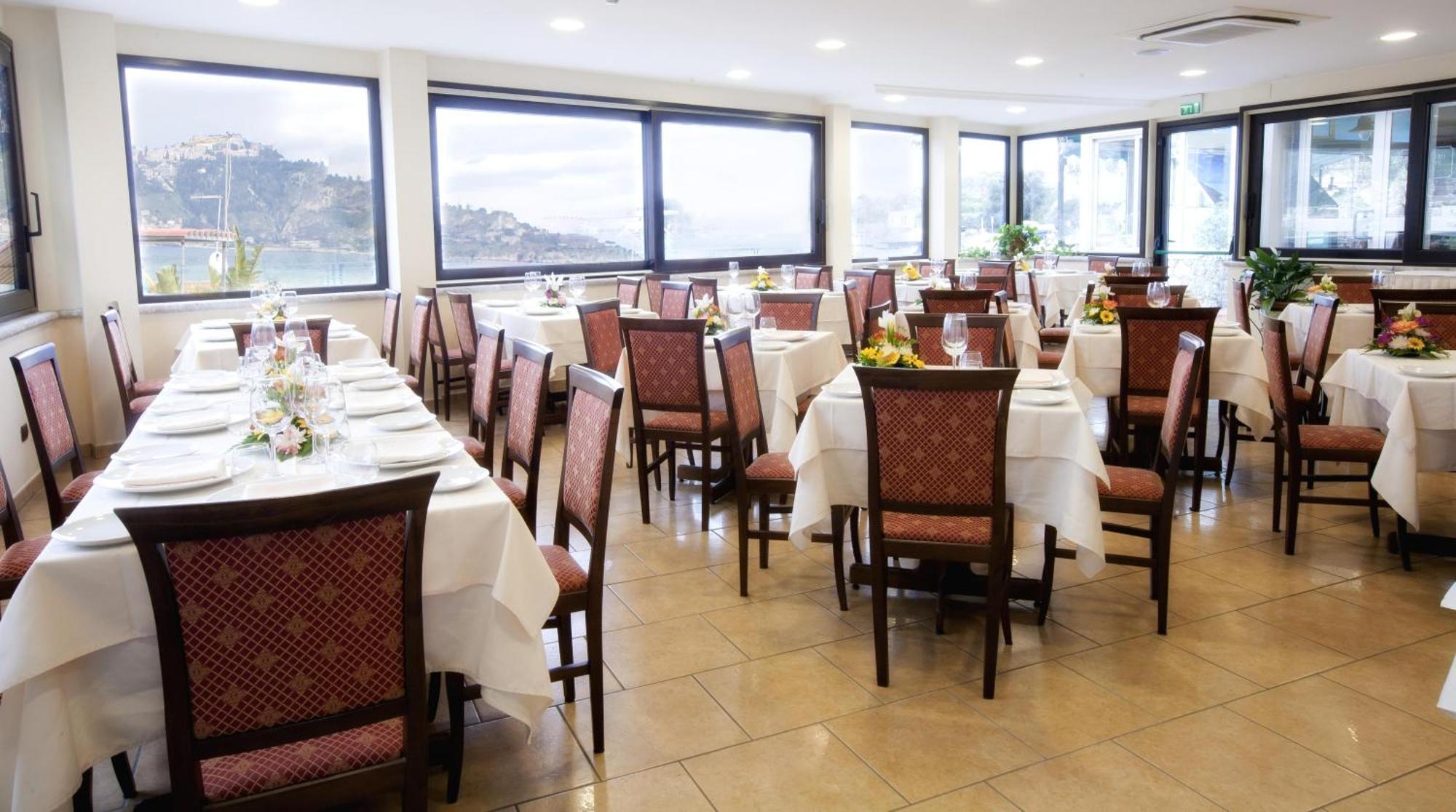 Hotel Sabbie D'Oro Giardini Naxos Exterior photo