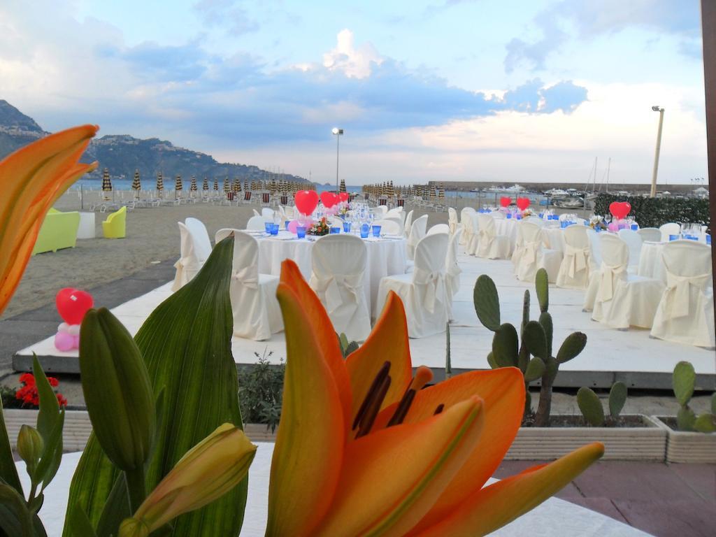 Hotel Sabbie D'Oro Giardini Naxos Exterior photo